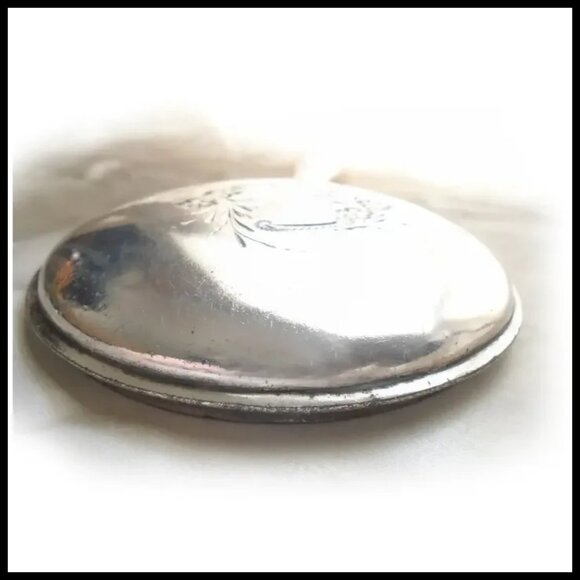 Antique Art Nouveau Hand Mirror, Warranted Quadruple Plated Silver - Picture 7 of 15